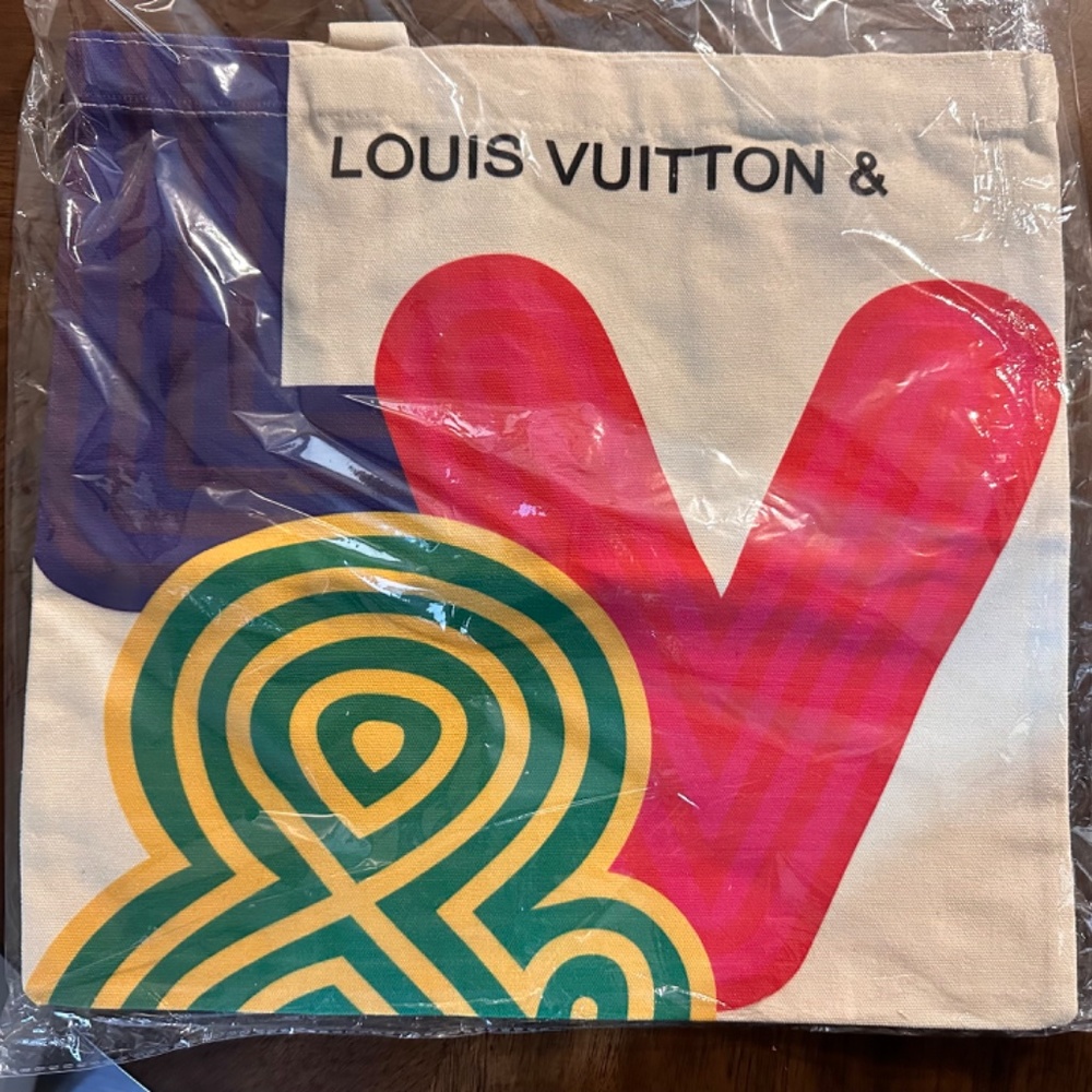 Louis Vuitton & Exhibition Exclusive Shenzhen Event Canvas Eco Tote Bag - Picture 5 of 5